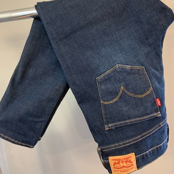 Levi’s ⭐️ LIKE NEW ⭐️ Shaping Skinny Jeans size 31 - Picture 1 of 8